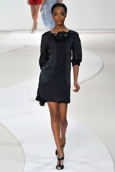 Look 13